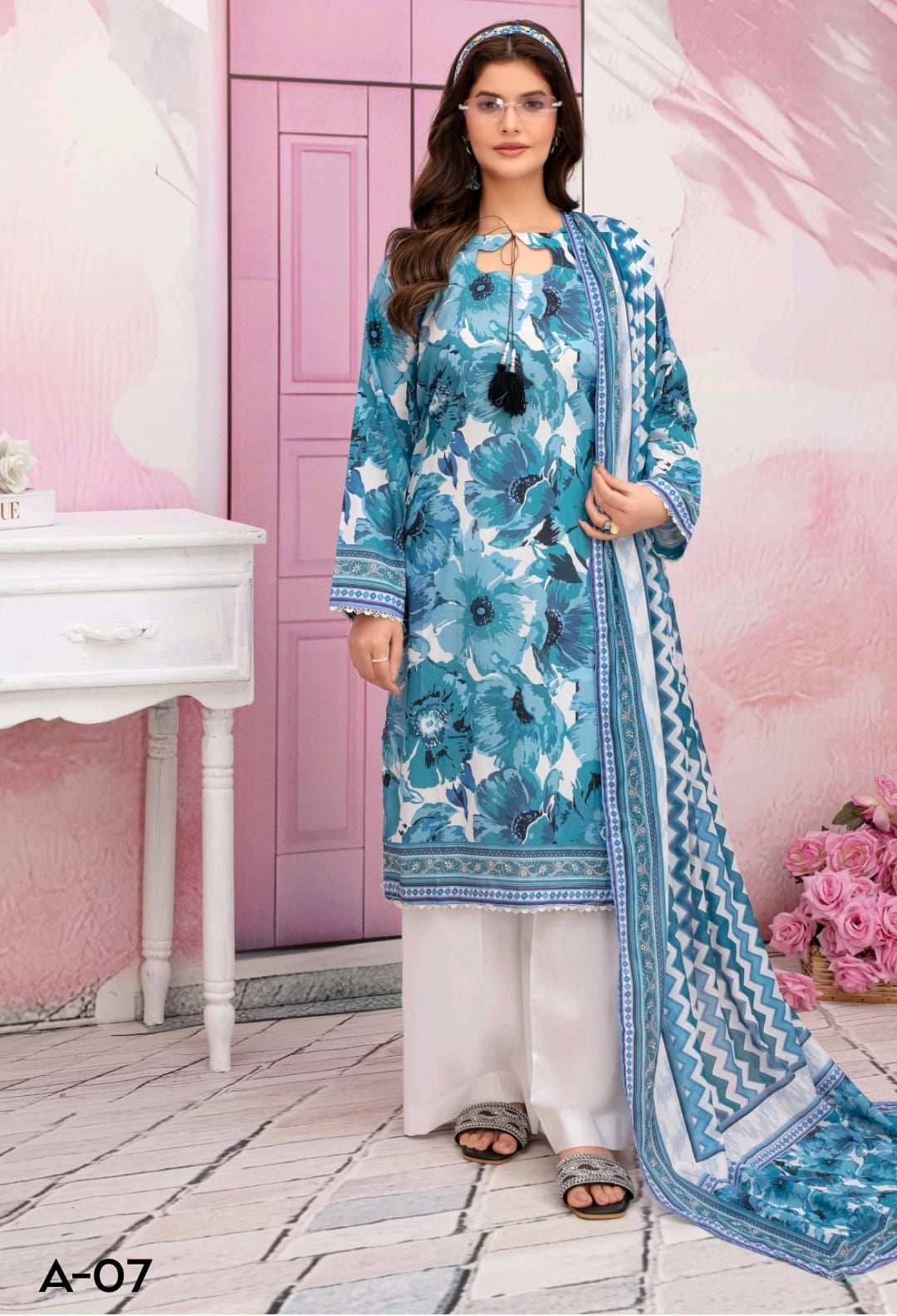 premium lawn printed shirt,lawn printed voile dupatta,plain trouser